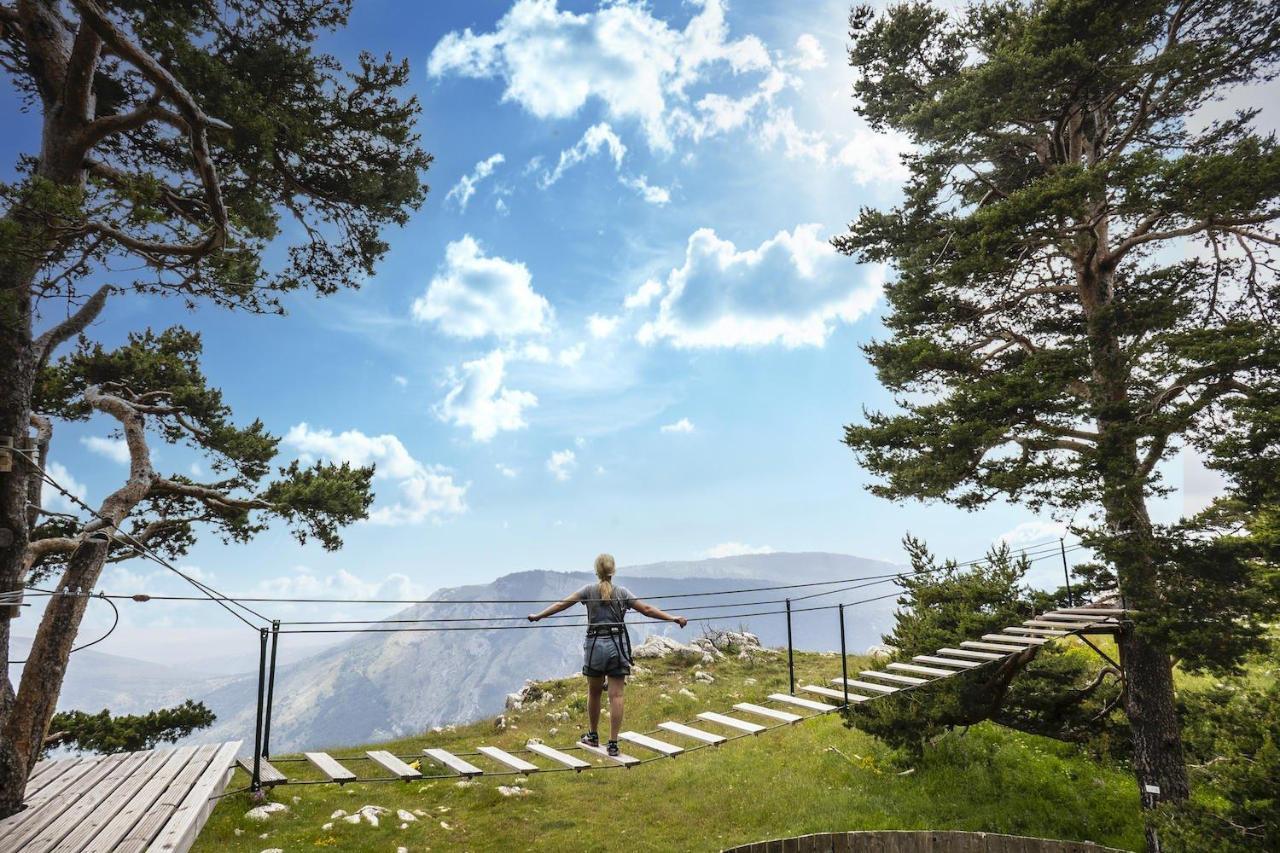 Montagne, Mer Et Verdon Séranon Exteriör bild